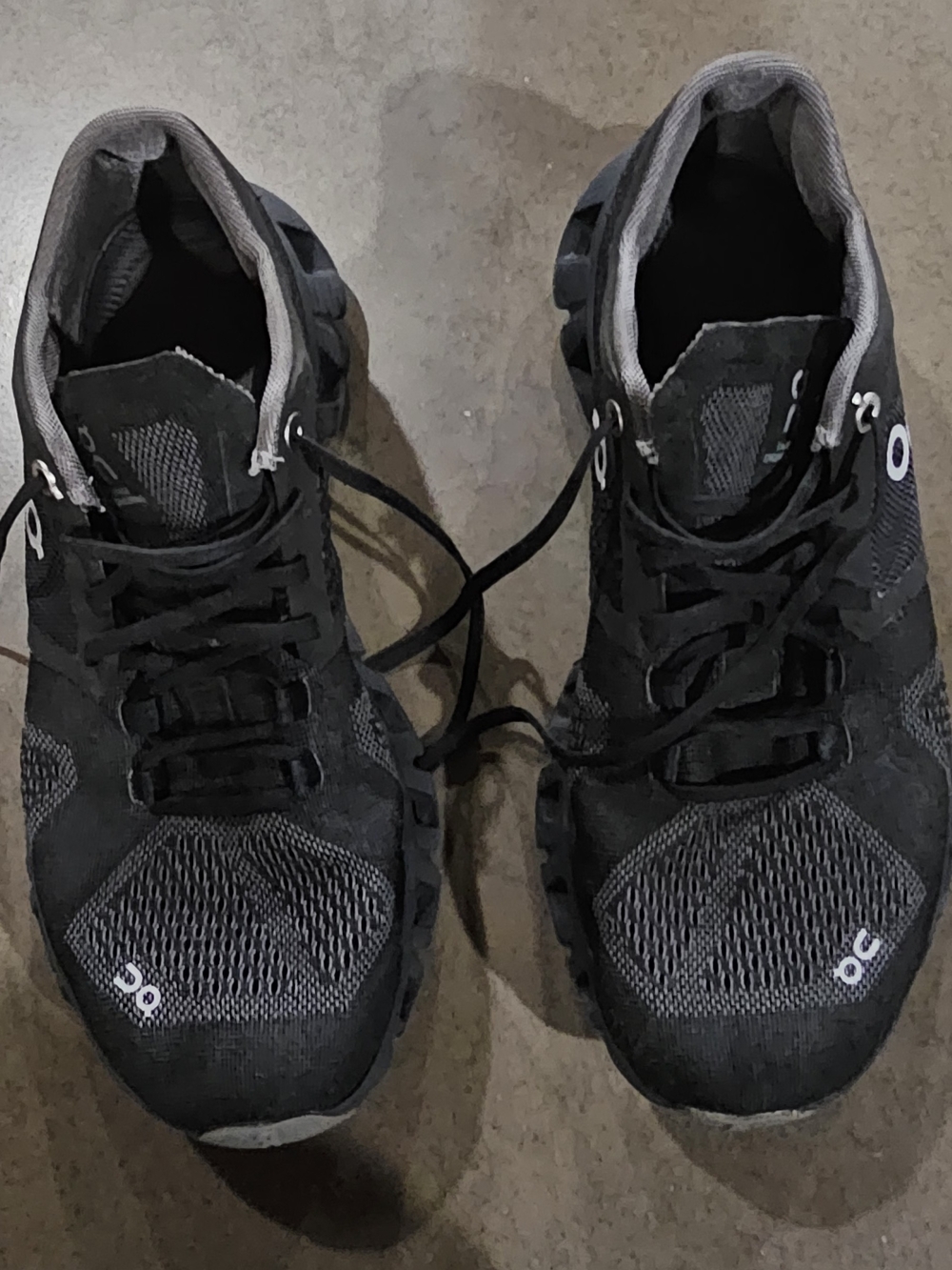 On Cloud  Women's Running Shoes in Black/Grey